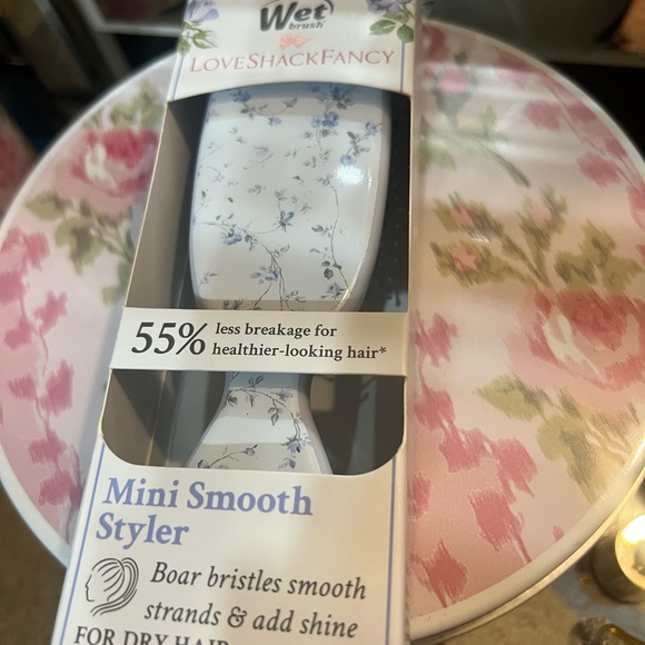 Goody Wet Brush X LoveShackFancy Mini Smooth Styler - English Ivy main image 4